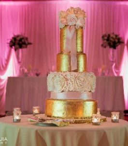Astoria Wedding, banquet halls in chicago, wedding venue, wedding cake in blush and gold