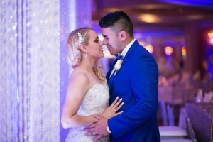 Astoria Banquets, All-inclusive venue, wedding ceremony and reception, Chicago and suburb, quinceanera venue, serving Schaumburg, Waukegan, Mundelein, Palatine, Wheeling, Streamwood, Lombard, Melrose Park area banquet hall
