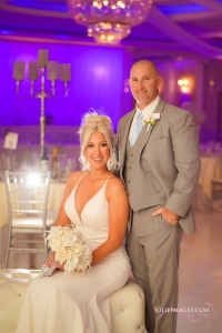 chicagoland, all-inclusive, venue, wedding, ceremony and reception, white dance floor, suburbs, schaumburg, streamwood, naperville, lombard, waukegan